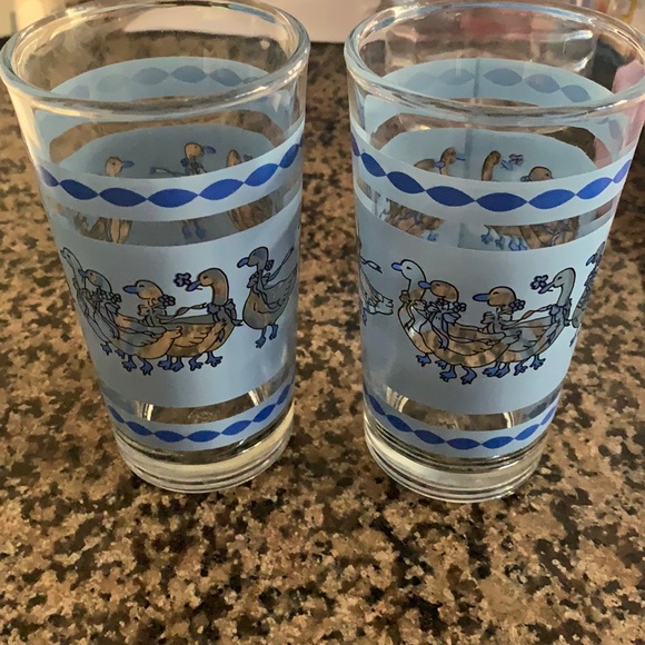 FG Vintage Blue Bow Geese Tumblers - Picture 2 of 7